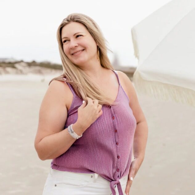 Jenn Taylor Headshot